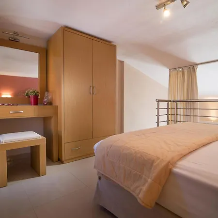 Apartment Filippos Seafront Nikiti (Sithonia)